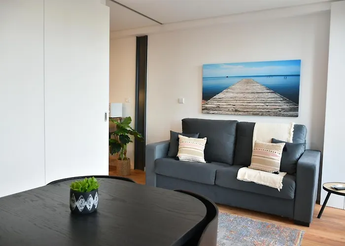 Apartmán Comfortable&central W/balcony-9 Min Walk Trindade *